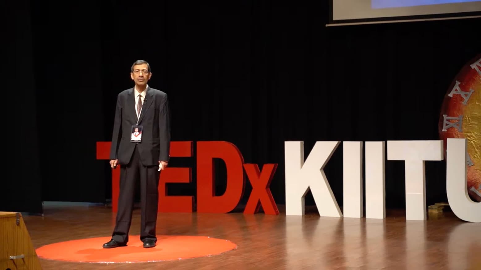 Surgery for Glaucoma. The earlier, the better!